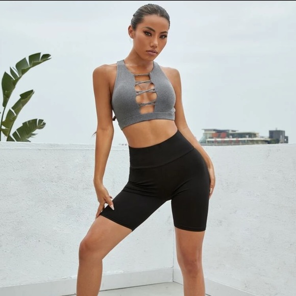 SOLD Sports bra new - Picture 3 of 5